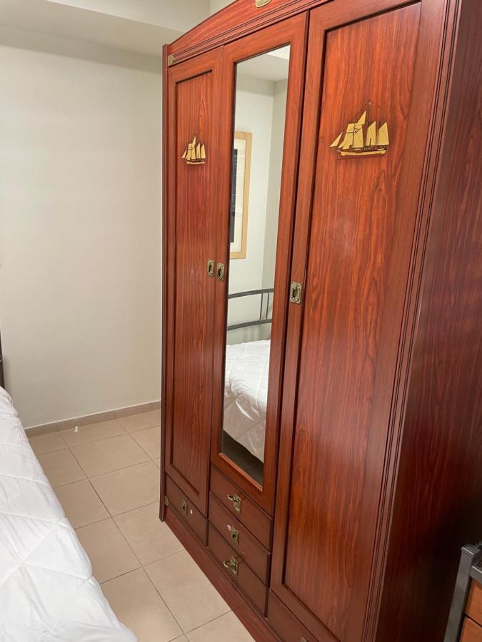 Isralux Apartments Bat Yam Eksteriør billede