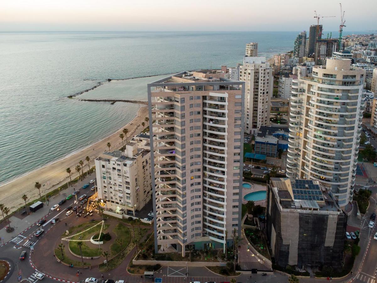 Isralux Apartments Bat Yam Eksteriør billede