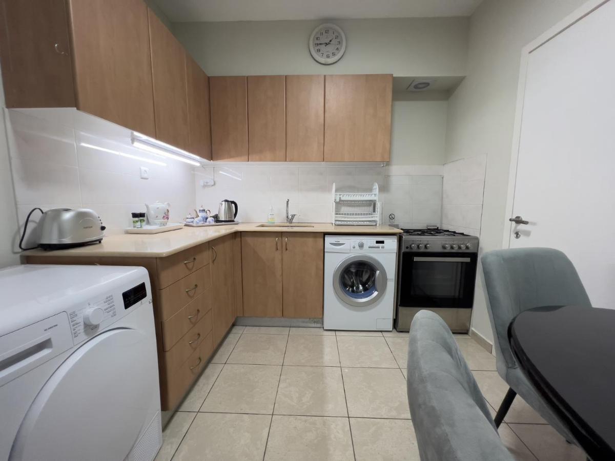 Isralux Apartments Bat Yam Eksteriør billede